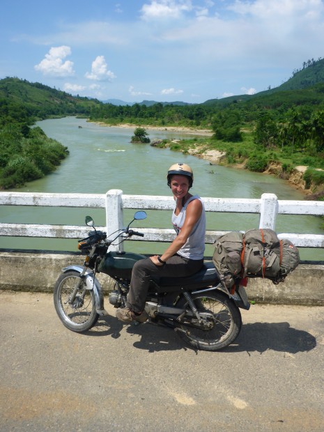 Biker-Anna rockt Vietnam